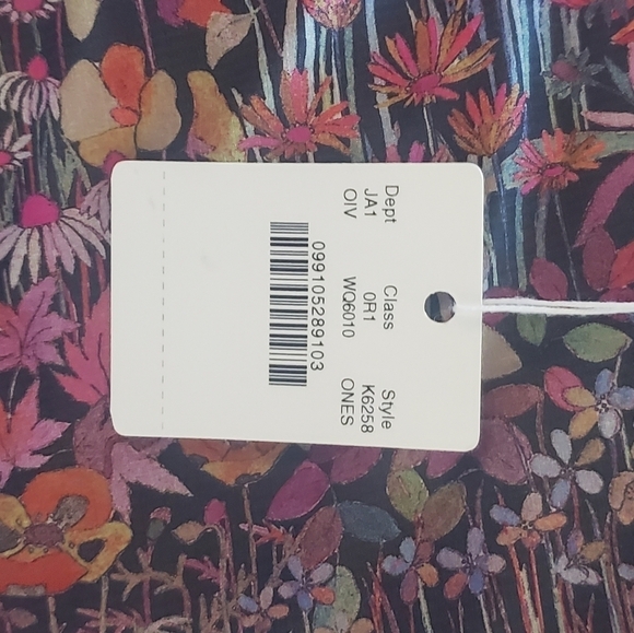 NWT  J.CREW Liberty Art‎ floral print puffer scarf Style K6258. - Picture 10 of 10